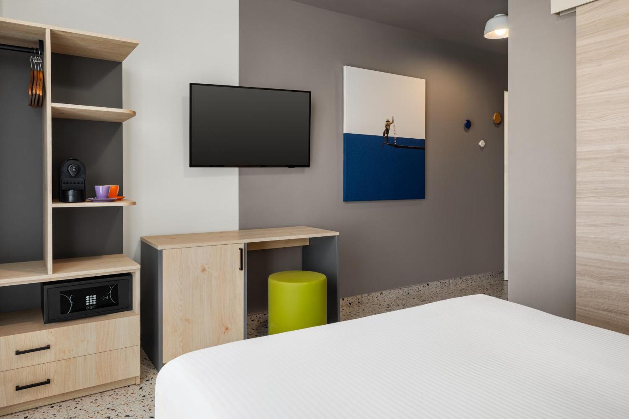 Quadro Hotel, Trademark Collection By Wyndham Saint Julian's Екстер'єр фото