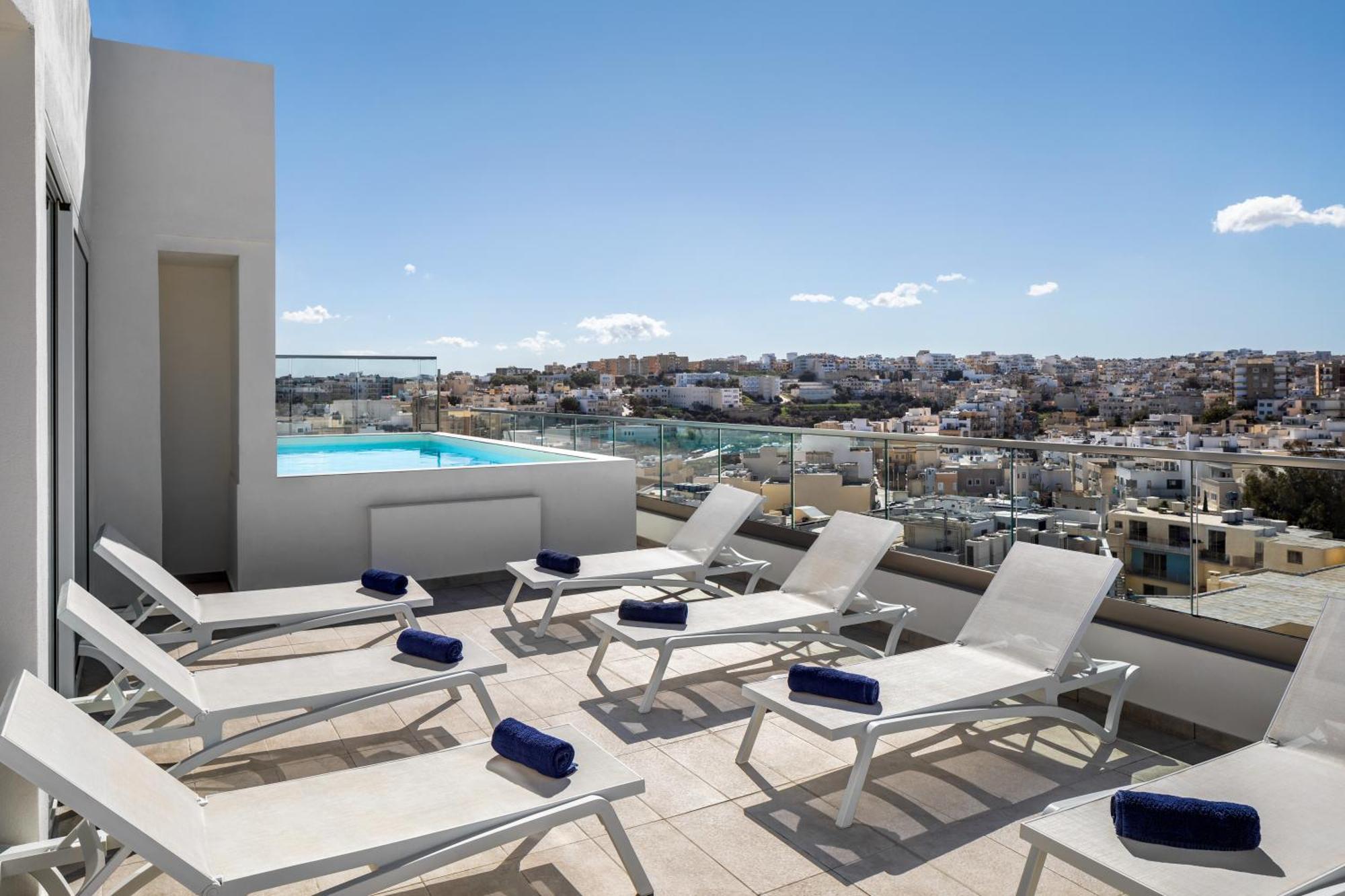 Quadro Hotel, Trademark Collection By Wyndham Saint Julian's Екстер'єр фото